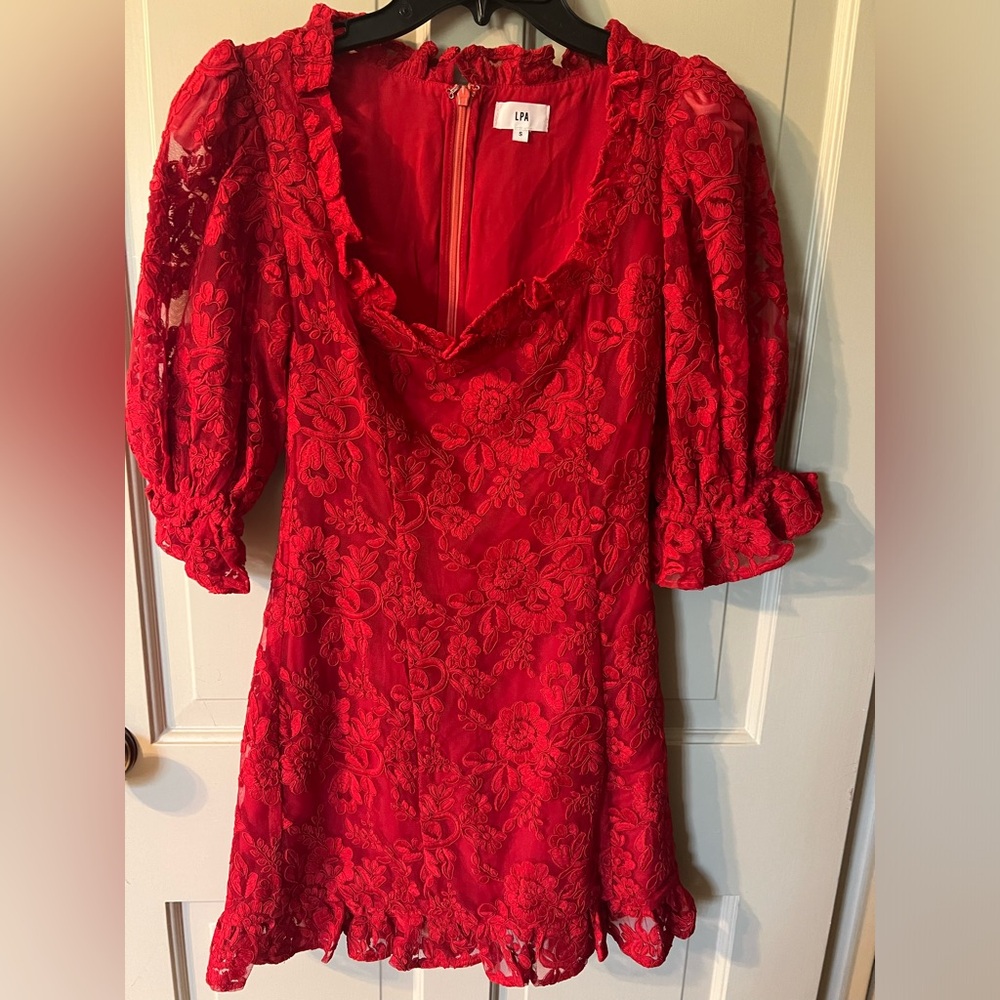 NWOT Red Lace puff sleeve mini dress